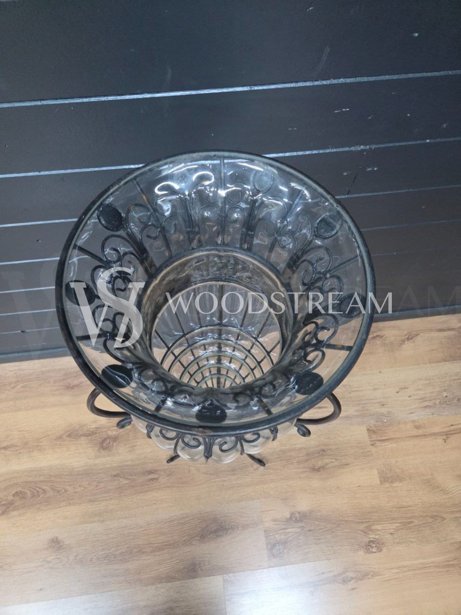 Ваза/Вазон на подставке винтажный