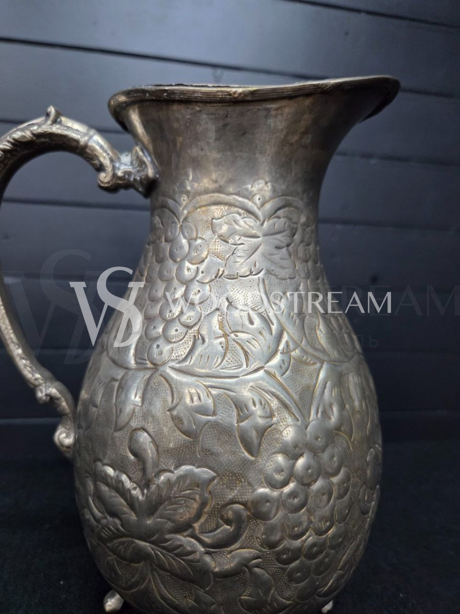 Кувшин винтажный