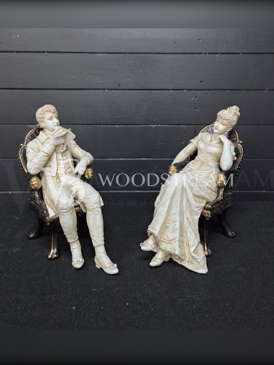 Статуэтка/Скульптурная композиция Мужчина и Женщина в кресле 2 штуки