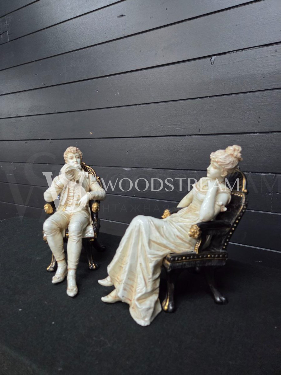 Статуэтка/Скульптурная композиция Мужчина и Женщина в кресле 2 штуки