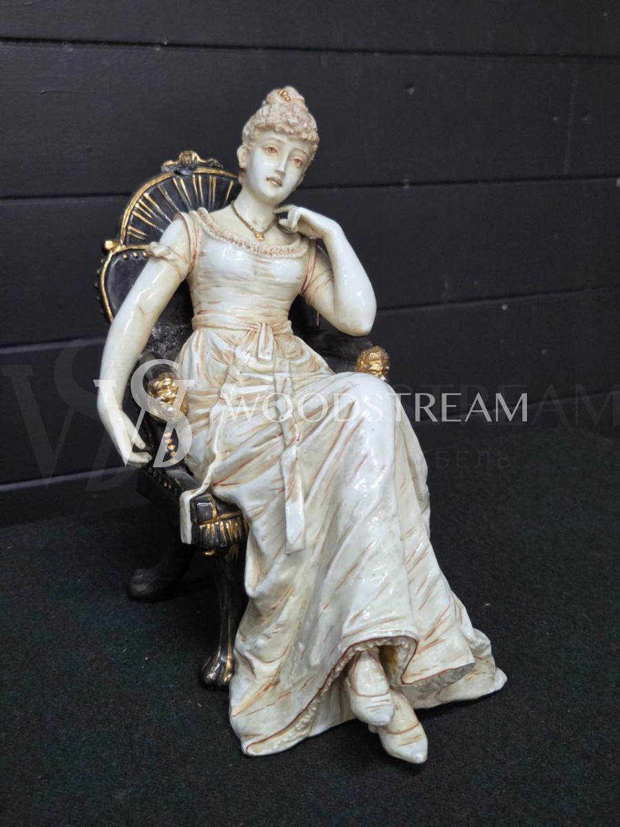 Статуэтка/Скульптурная композиция Мужчина и Женщина в кресле 2 штуки