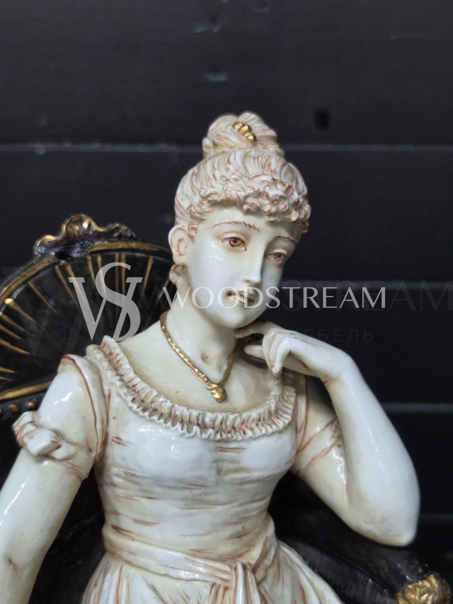 Статуэтка/Скульптурная композиция Мужчина и Женщина в кресле 2 штуки