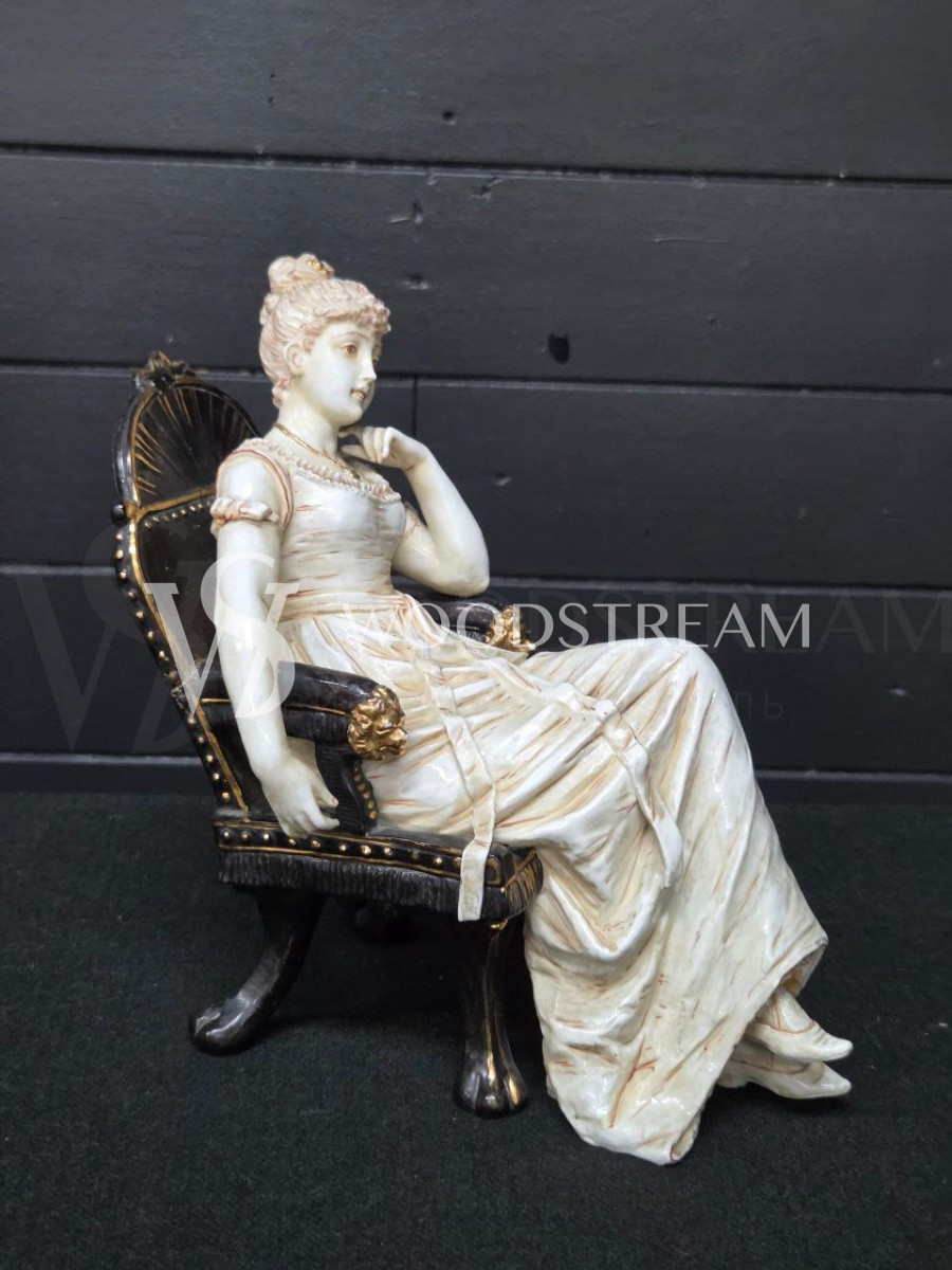 Статуэтка/Скульптурная композиция Мужчина и Женщина в кресле 2 штуки