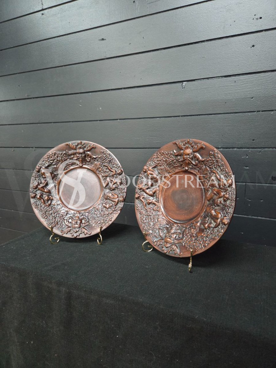 Тарелка декоративная/Чеканка винтажная 2 штуки