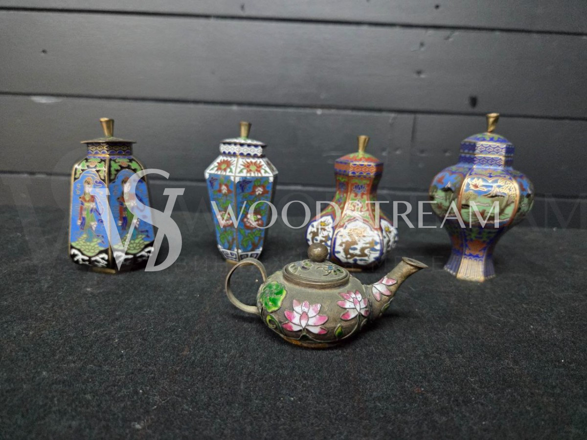 Набор декоративный: Ваза с крышкой 4 штуки и чайник Клуазоне