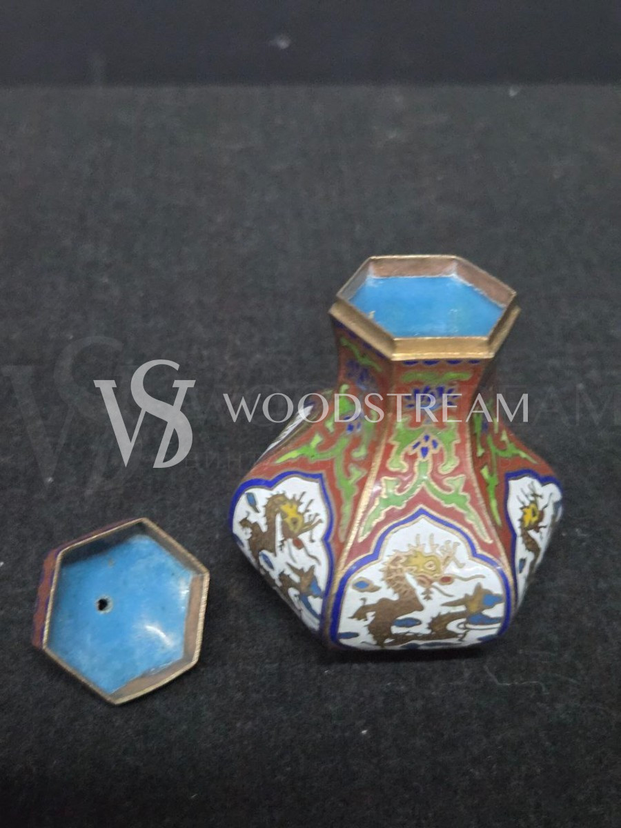 Набор декоративный: Ваза с крышкой 4 штуки и чайник Клуазоне