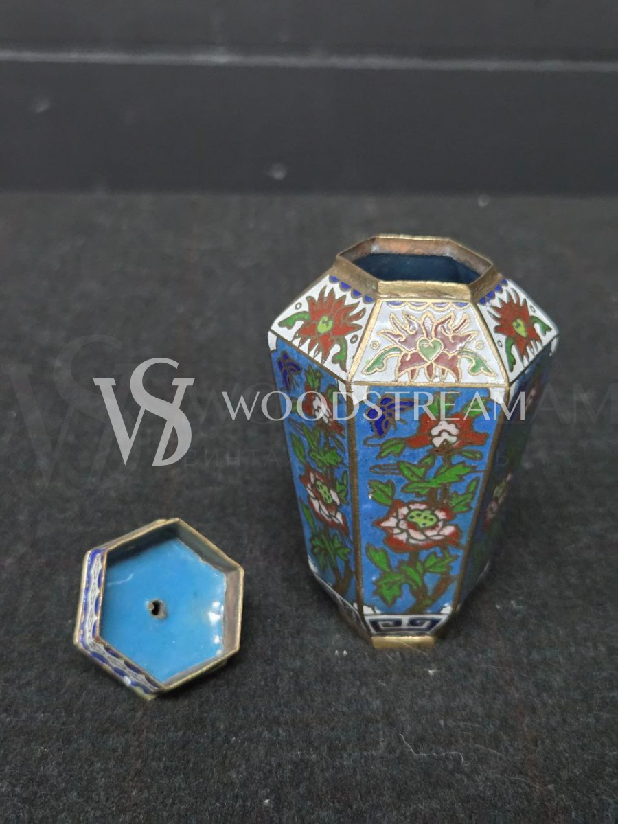 Набор декоративный: Ваза с крышкой 4 штуки и чайник Клуазоне