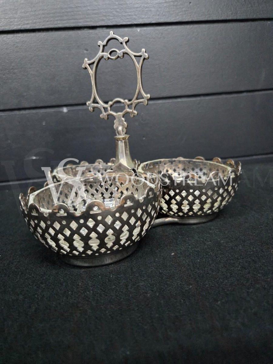 Соусница/Менажница на подставке винтажная