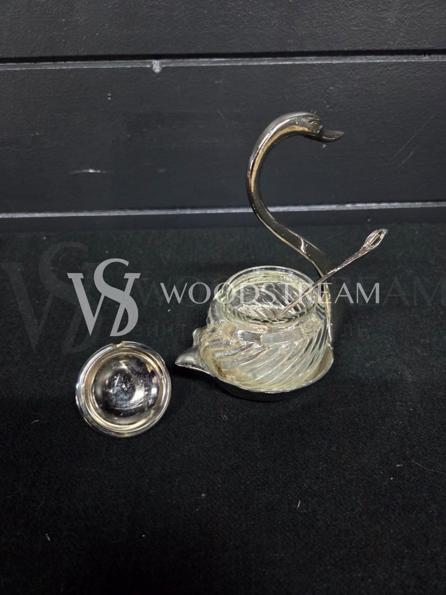 Сахарница с ложкой в форме Лебедя