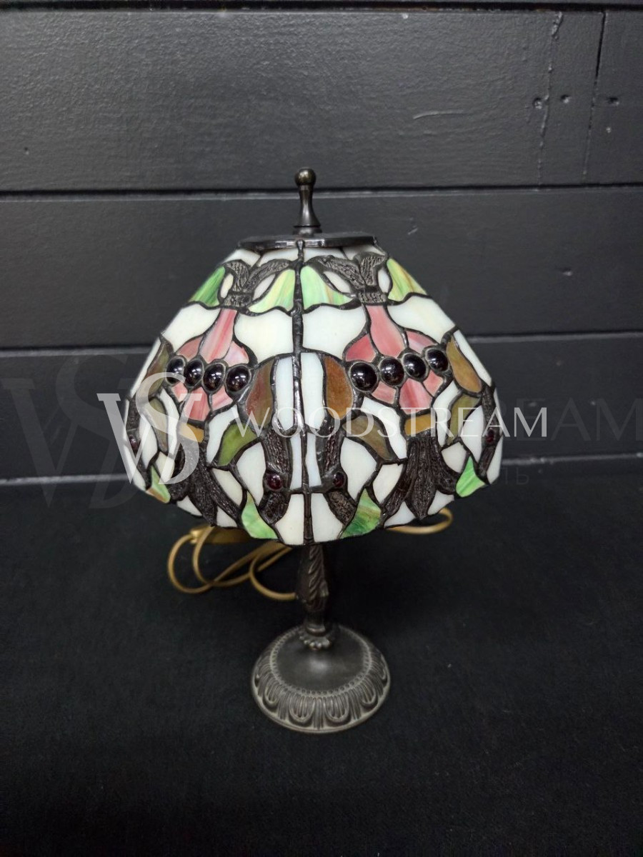 Лампа настольная в стиле Тиффани