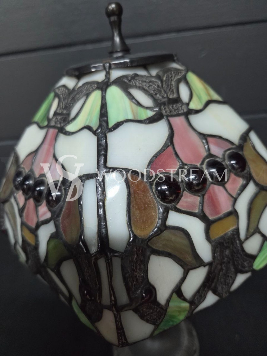 Лампа настольная в стиле Тиффани
