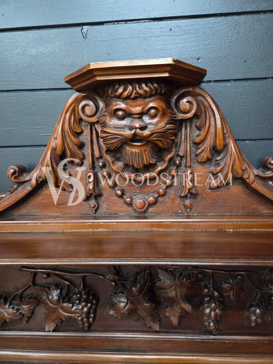 Комод/Тумба/Поставец в охотничьем стиле