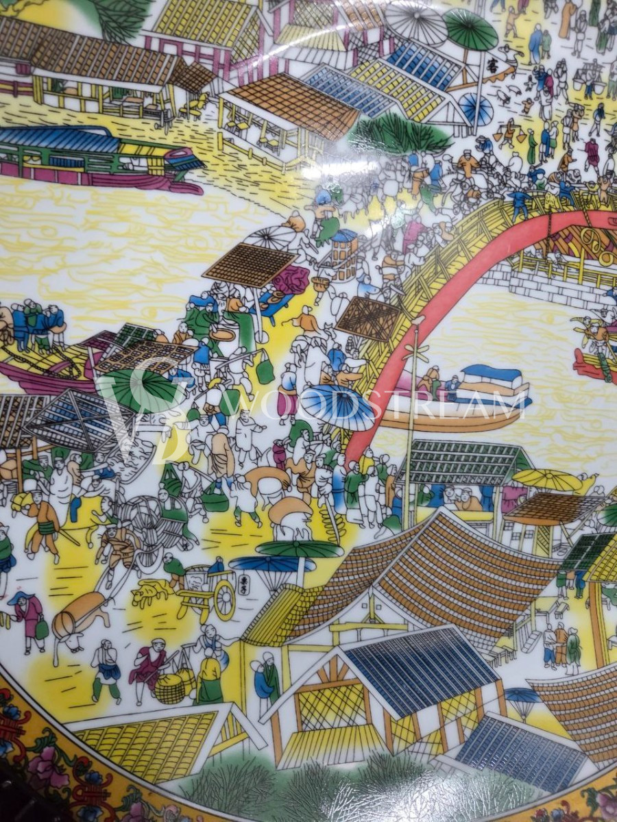 Тарелка декоративная на подставке в стиле шинуазри