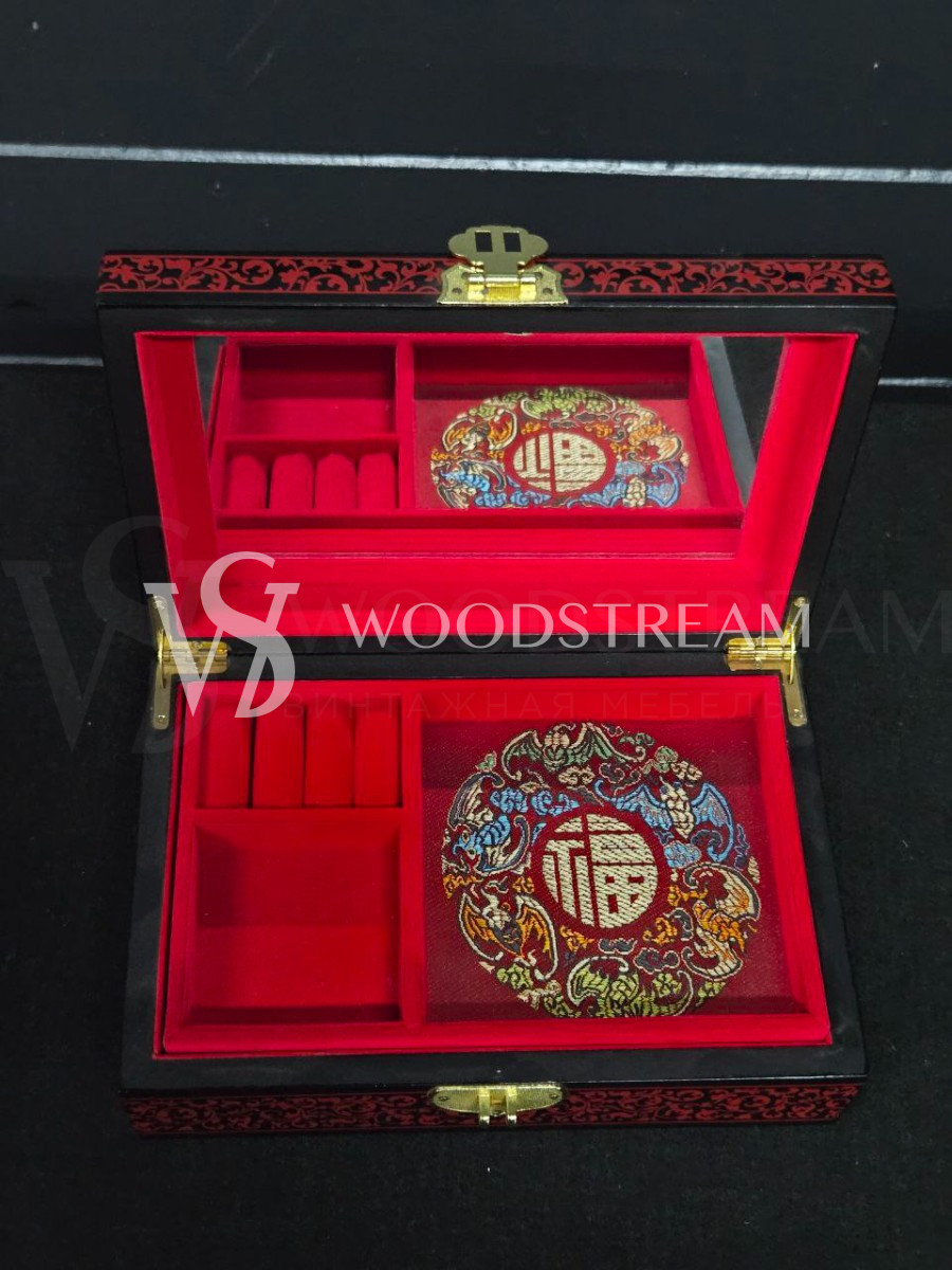 Шкатулка в стиле шинуазри