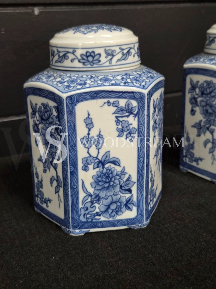 Банка с крышкой для специй 2 штуки