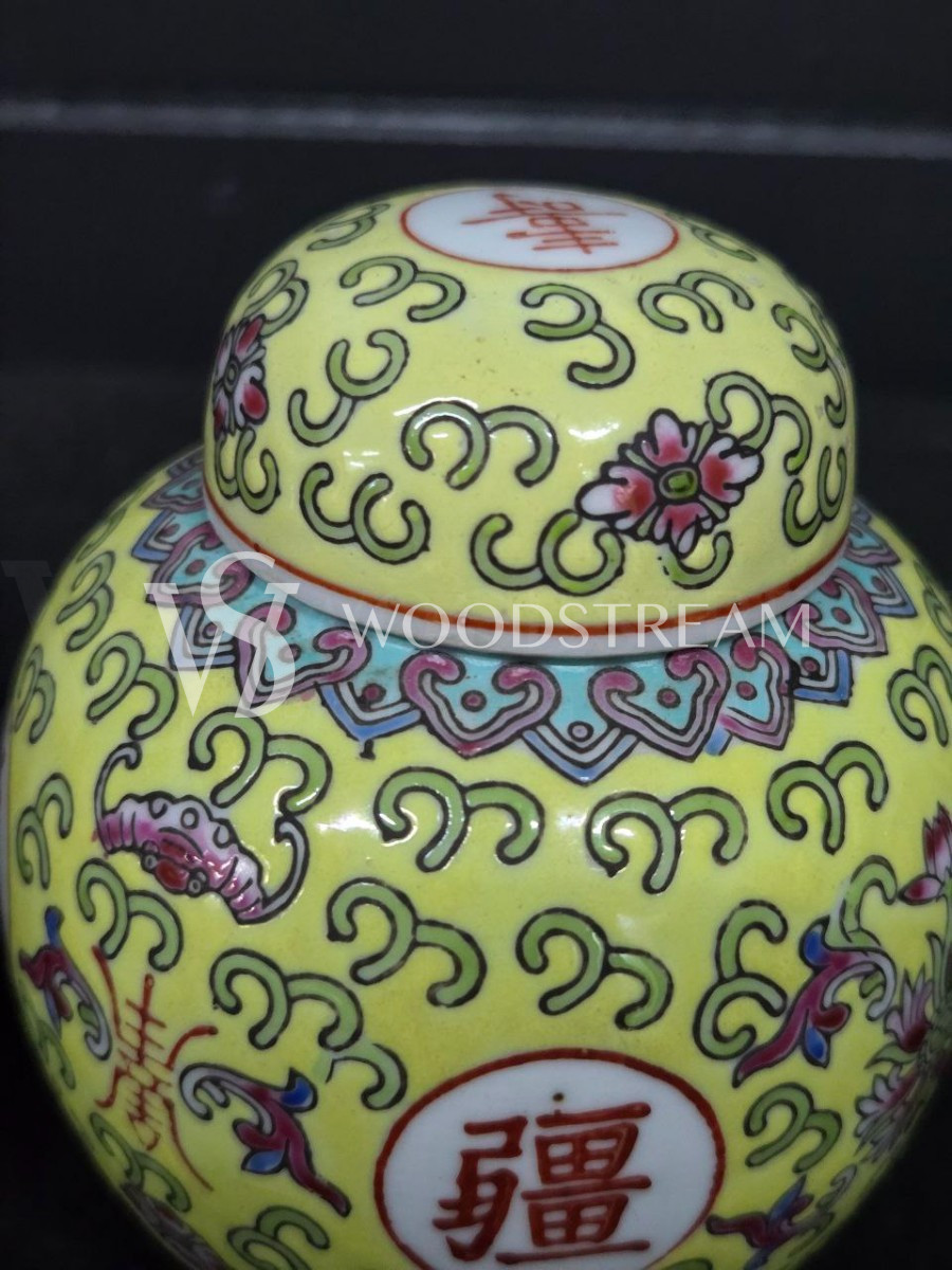 Банка/Ваза с крышкой в стиле шинуазри 2 штуки