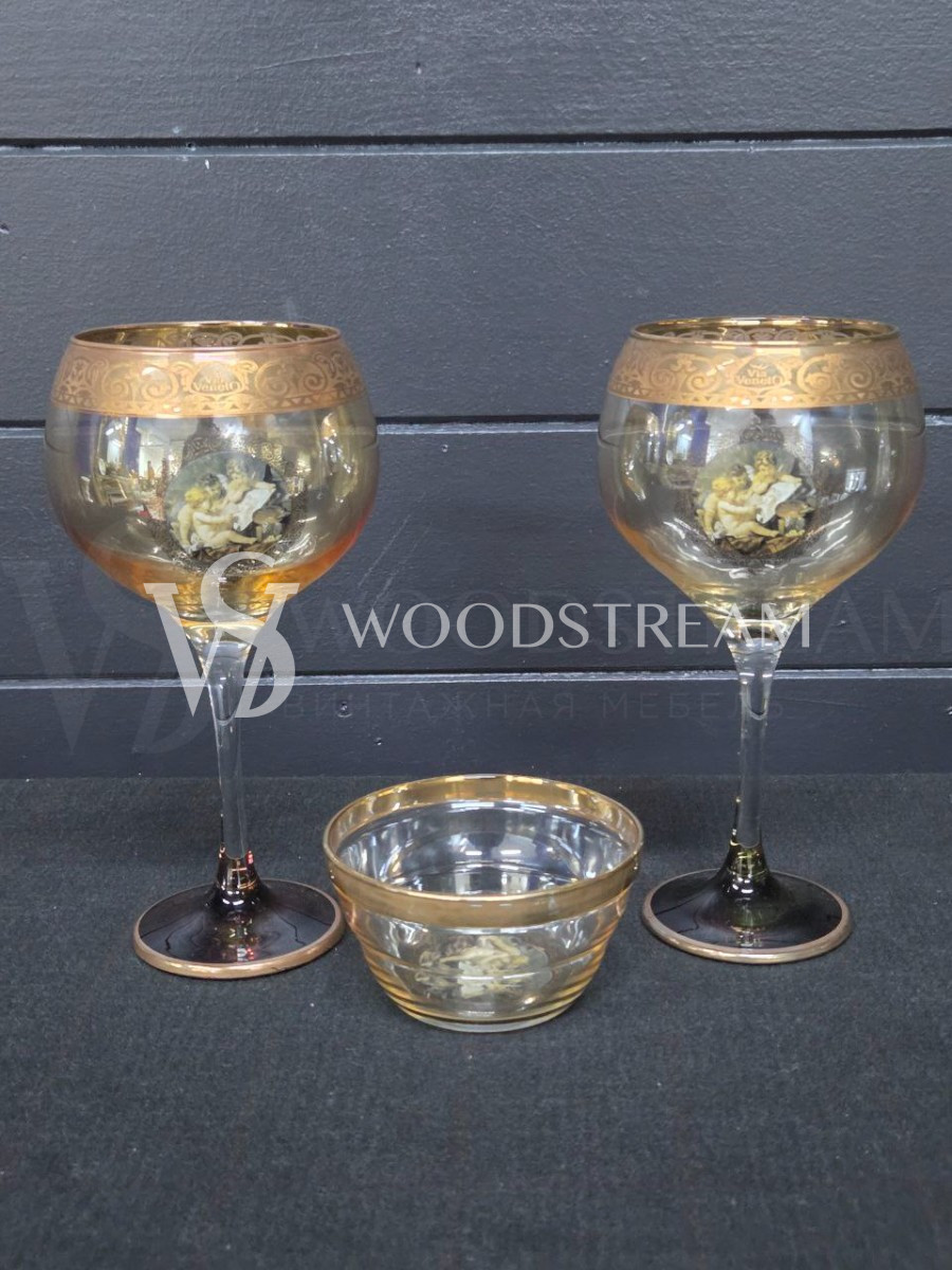 Набор: Бокал/Фужер 2 штуки и тарелка