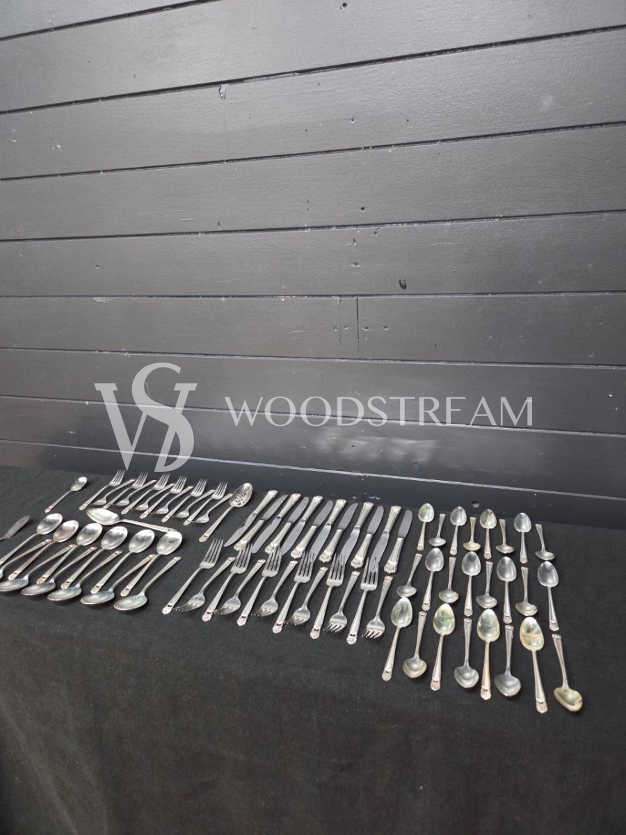 Набор столовых приборов 76 штук