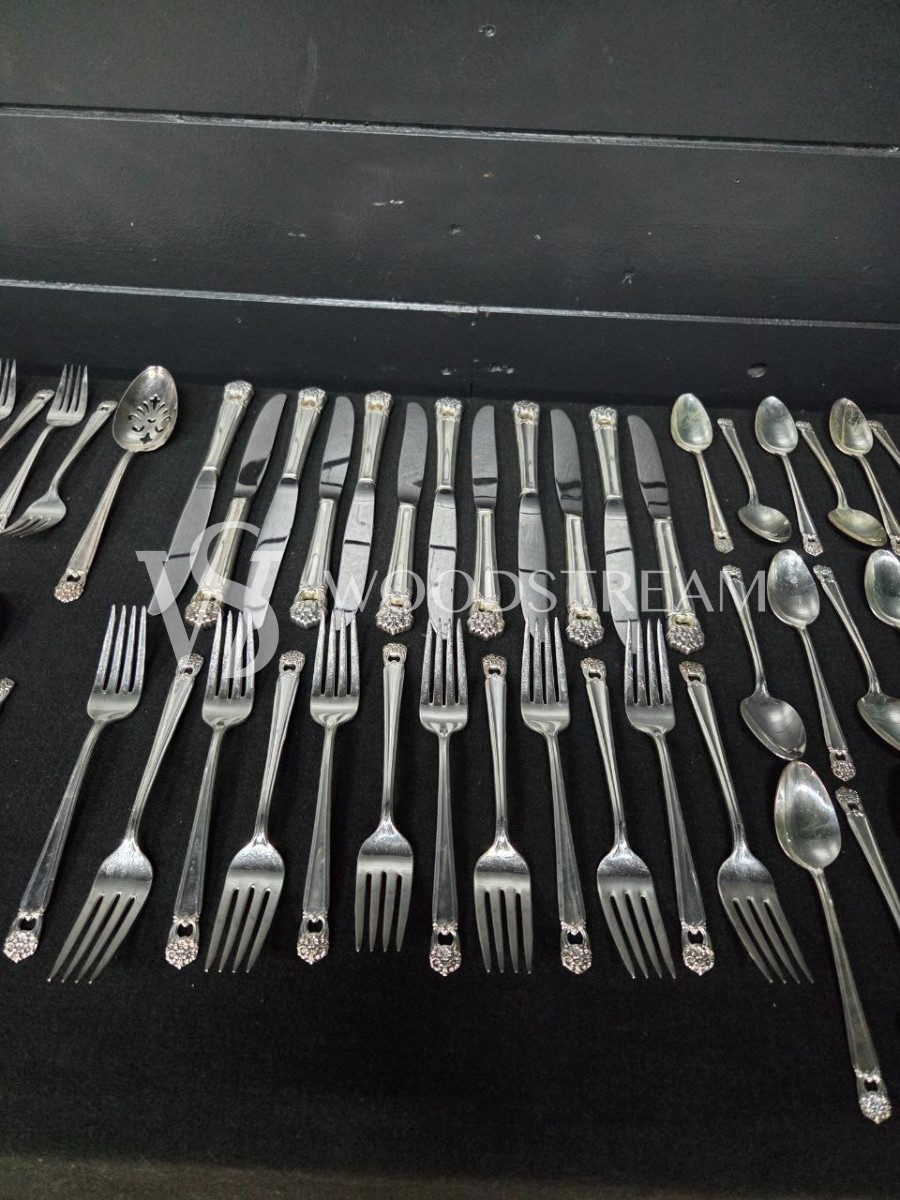 Набор столовых приборов 76 штук