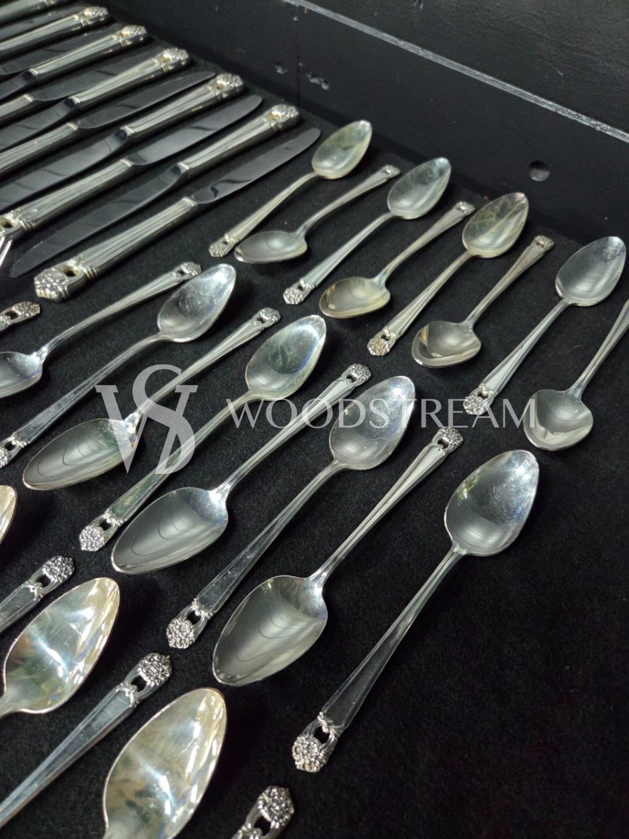 Набор столовых приборов 76 штук