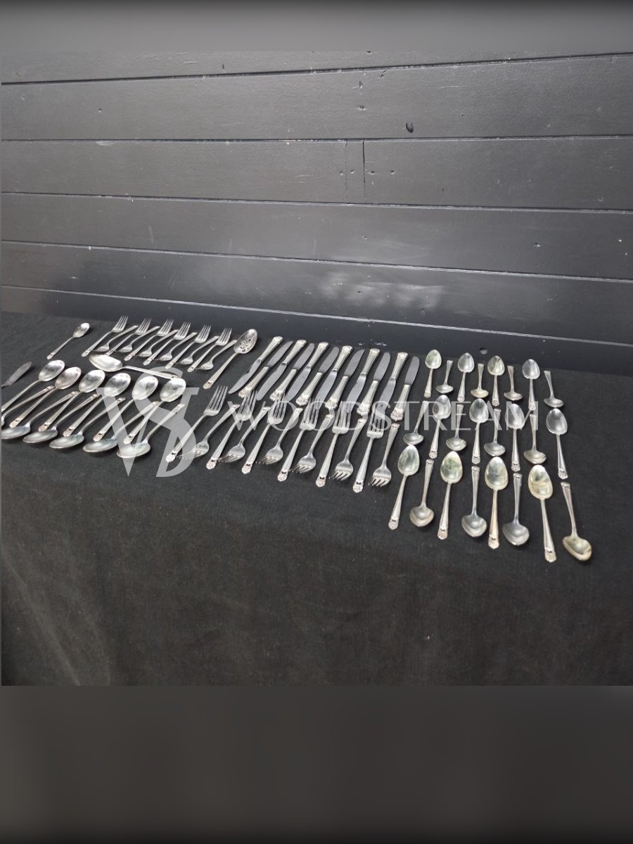 Набор столовых приборов 76 штук
