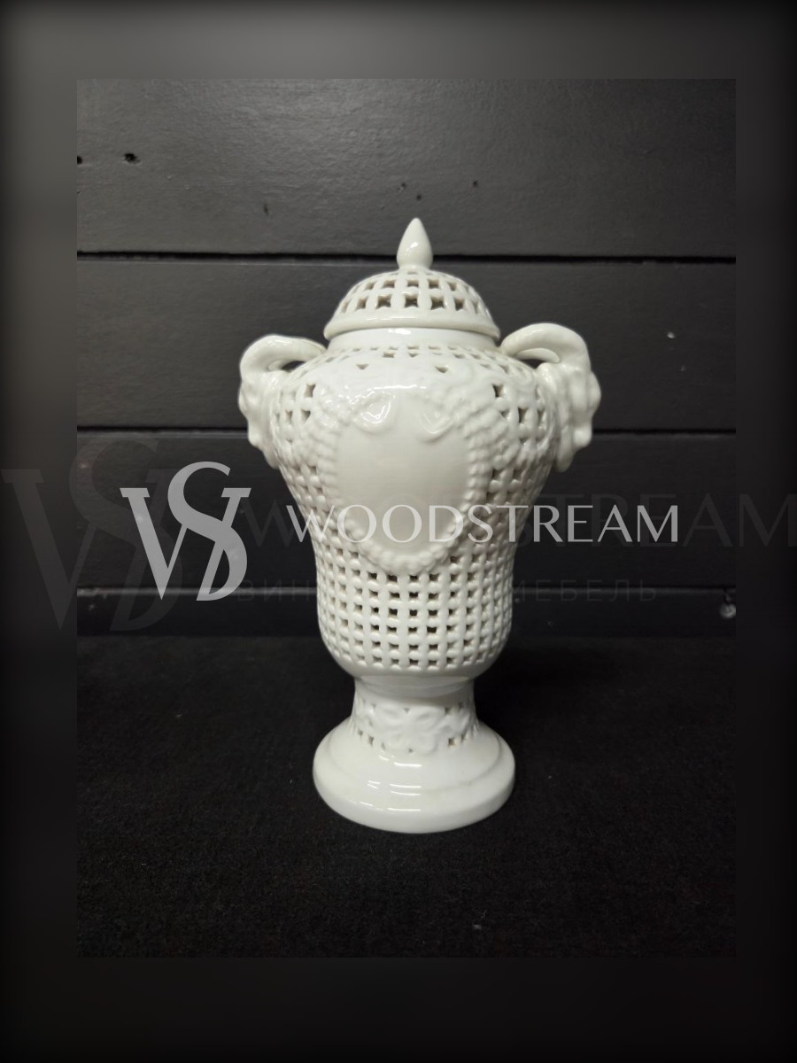 Ваза с крышкой декоративная винтажная