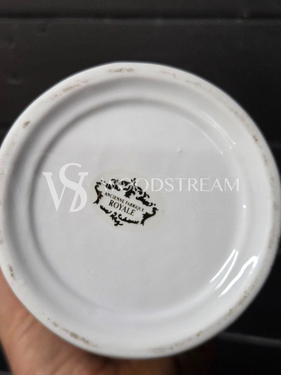 Ваза с крышкой декоративная винтажная