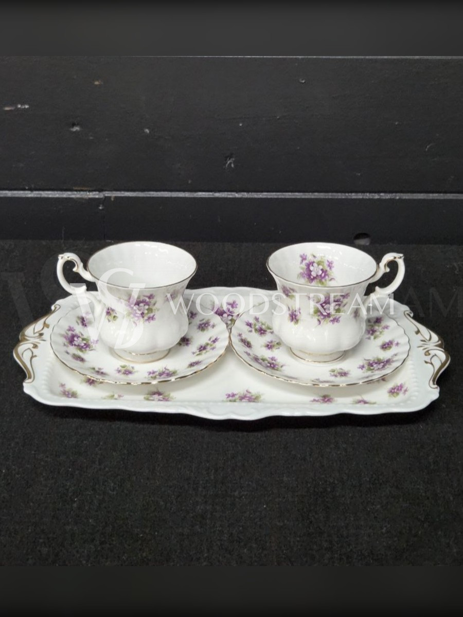 Набор: Чайная пара 2 штуки на подносе Royal Albert