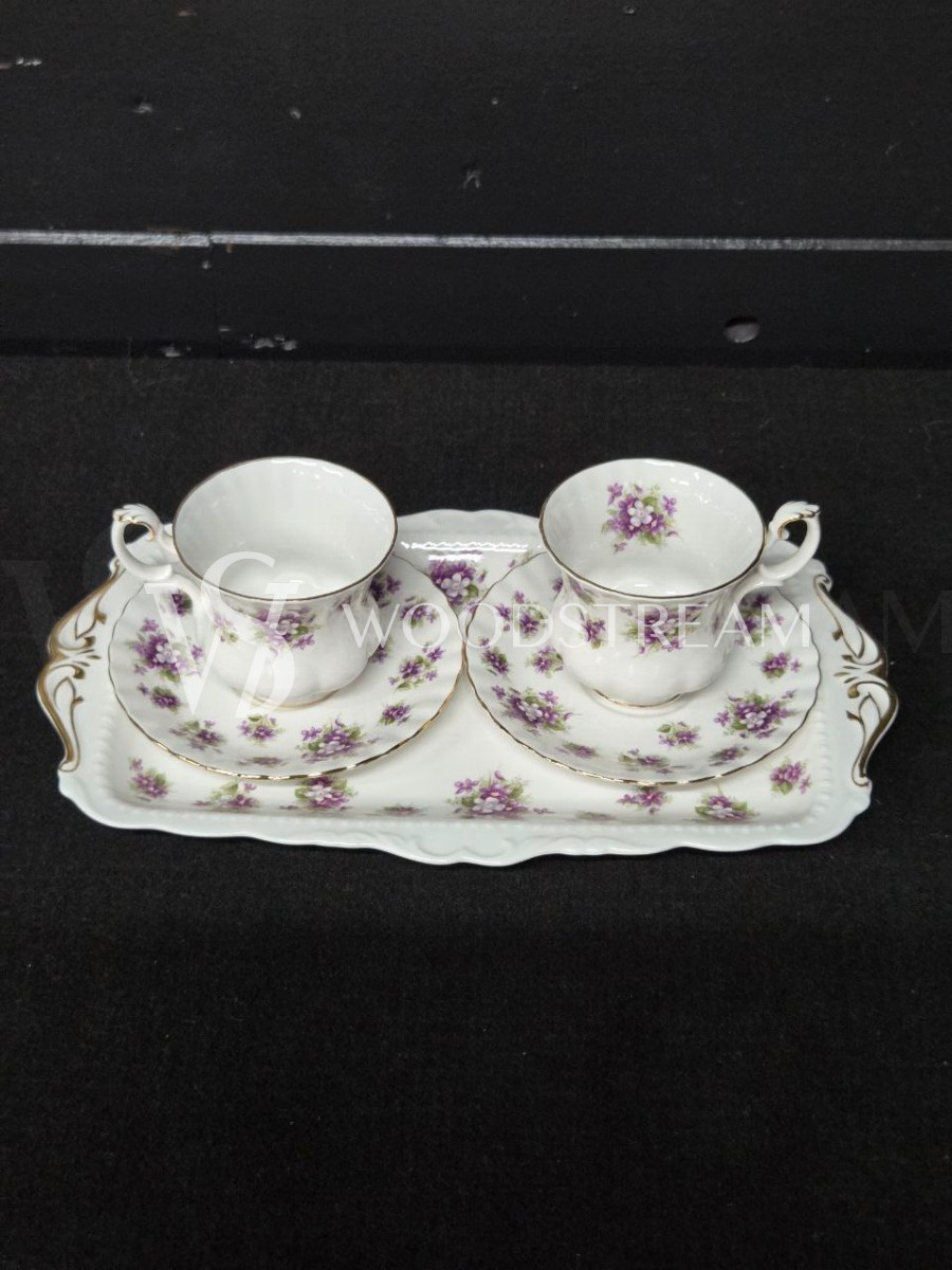 Набор: Чайная пара 2 штуки на подносе Royal Albert