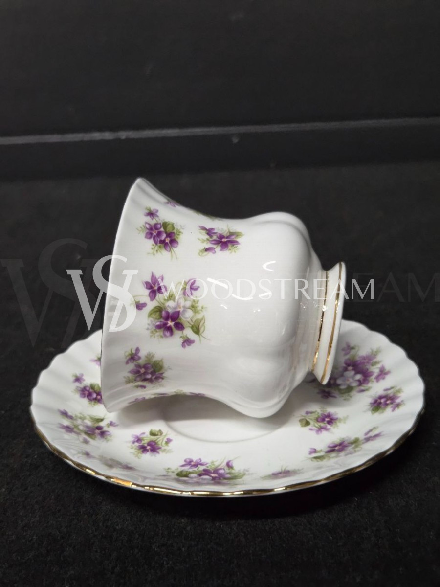 Набор: Чайная пара 2 штуки на подносе Royal Albert