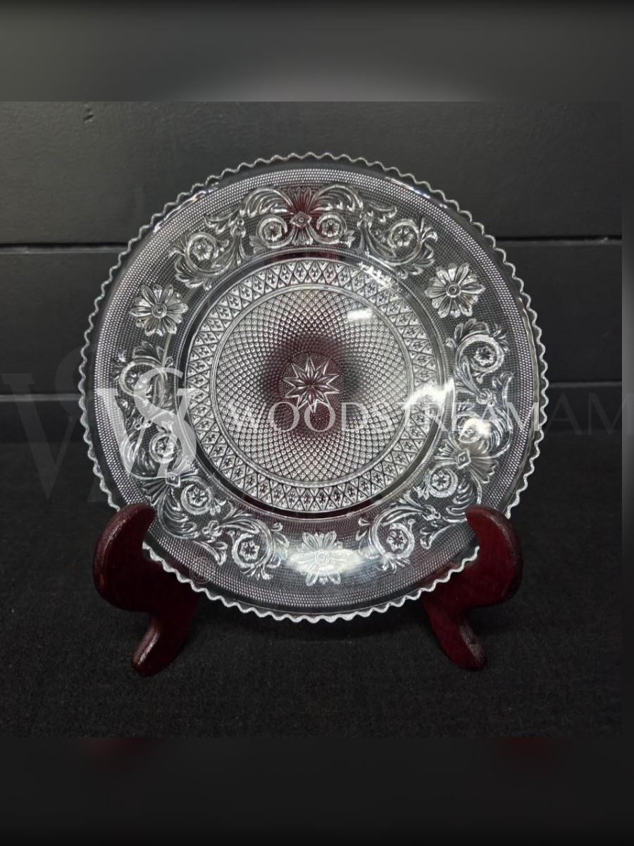 Тарелка декоративная на подставке винтажная