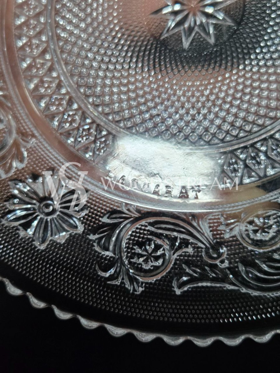 Тарелка декоративная на подставке винтажная