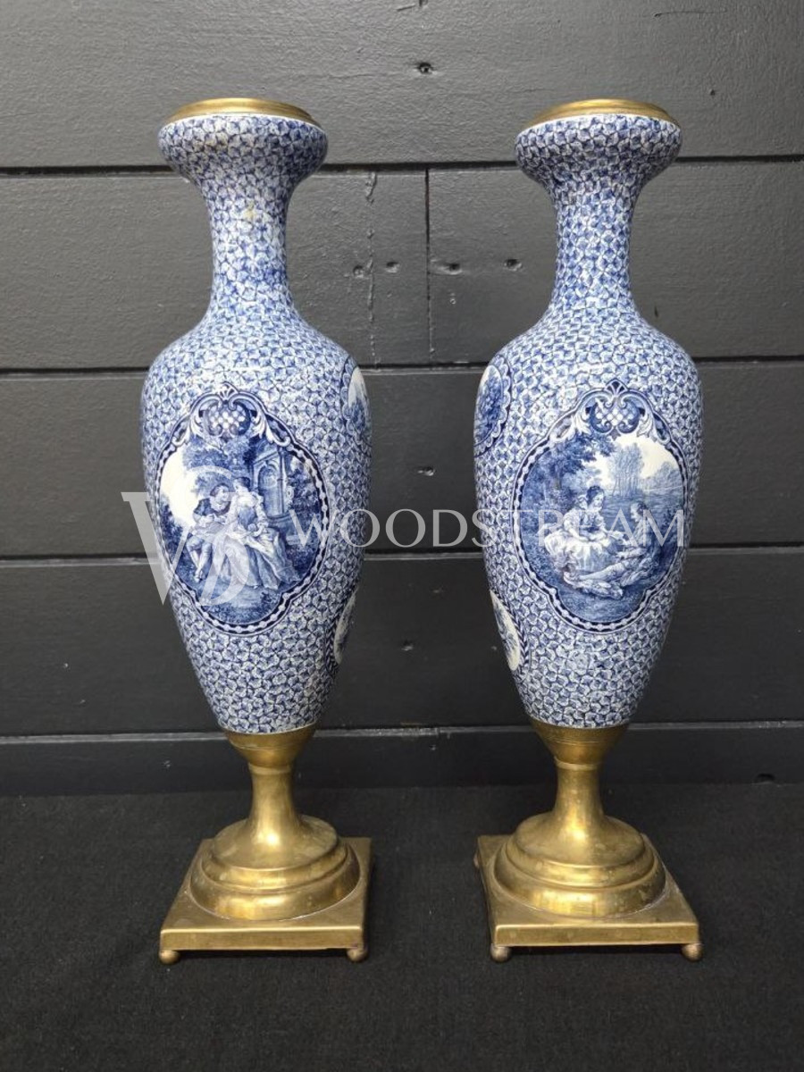 Ваза в стиле Людовика XVI 2 штуки