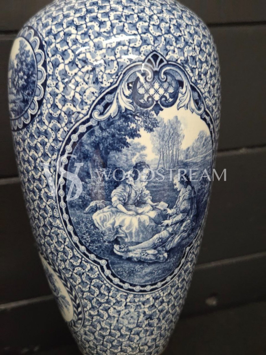 Ваза в стиле Людовика XVI 2 штуки