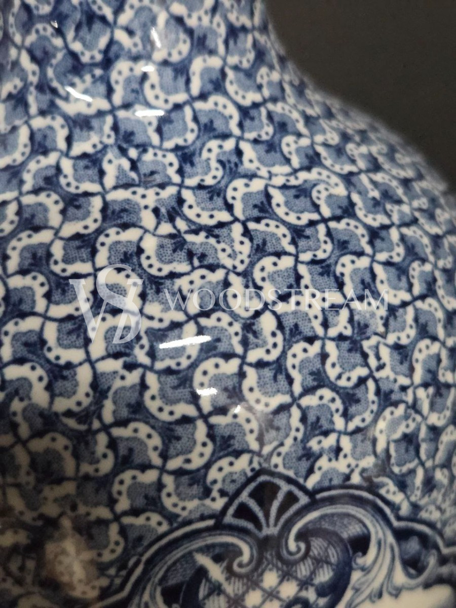 Ваза в стиле Людовика XVI 2 штуки