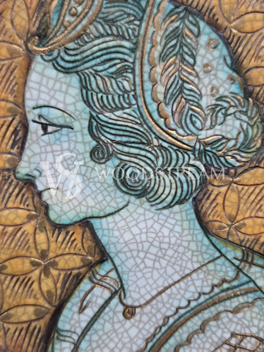 Тарелка декоративная/Портрет в викторианском стиле