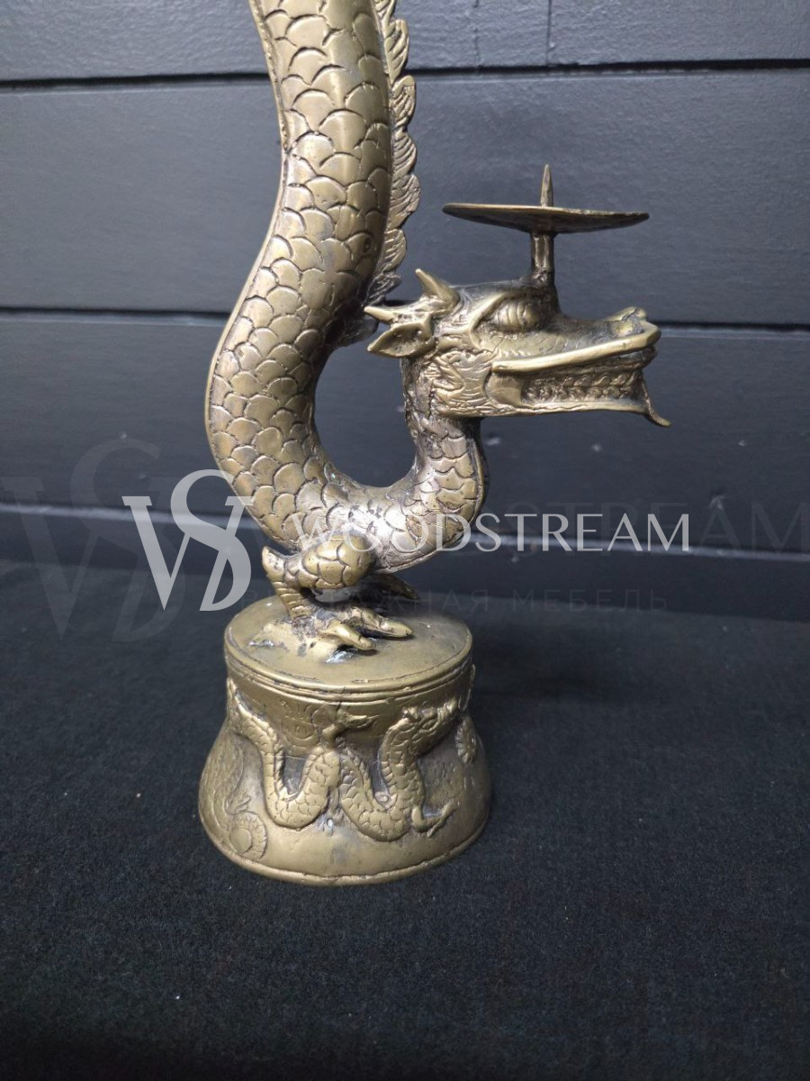 Подсвечник с драконом в восточном стиле