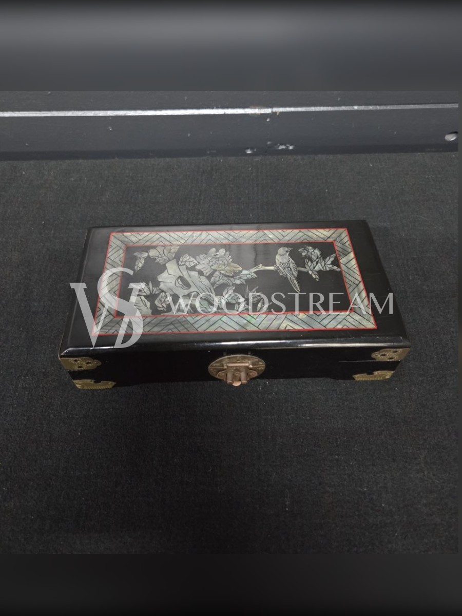 Шкатулка в стиле шинуазри