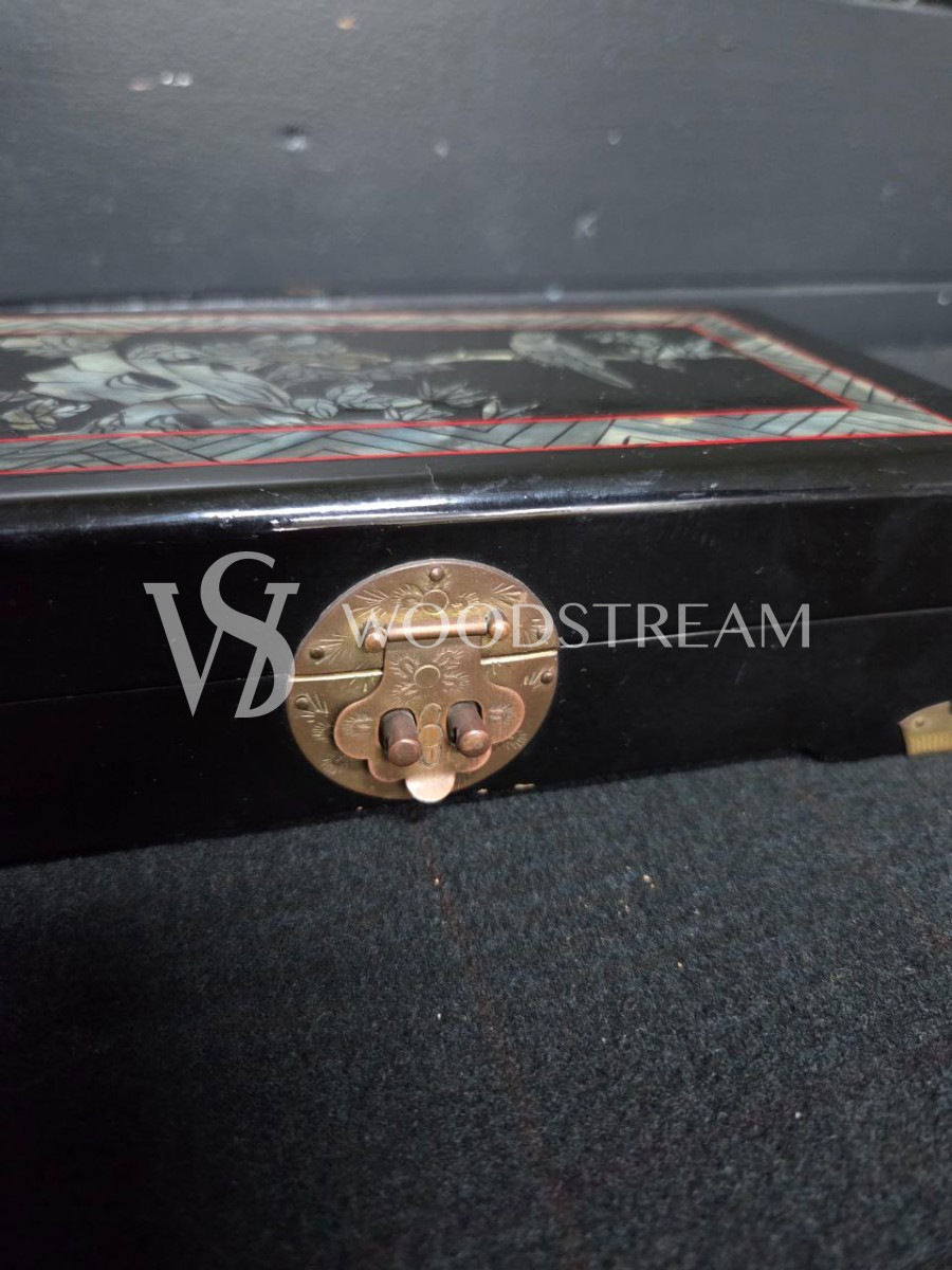 Шкатулка в стиле шинуазри