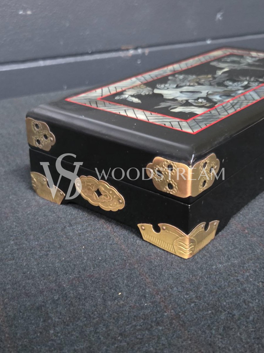 Шкатулка в стиле шинуазри