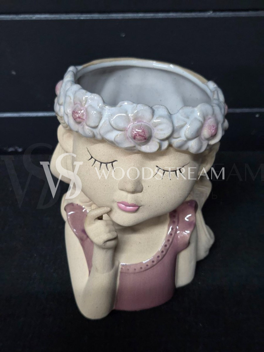 Ваза декоративная/Девочка с венком