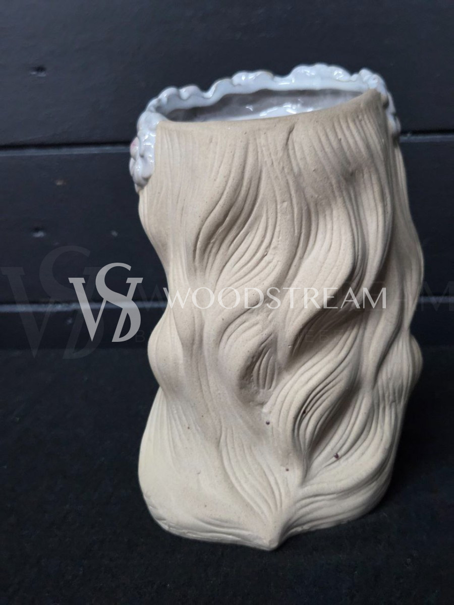 Ваза декоративная/Девочка с венком