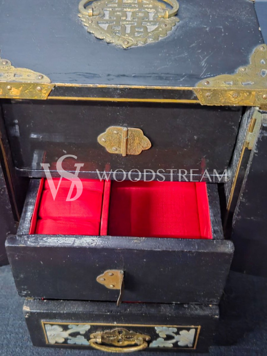 Шкатулка в стиле шинуазри