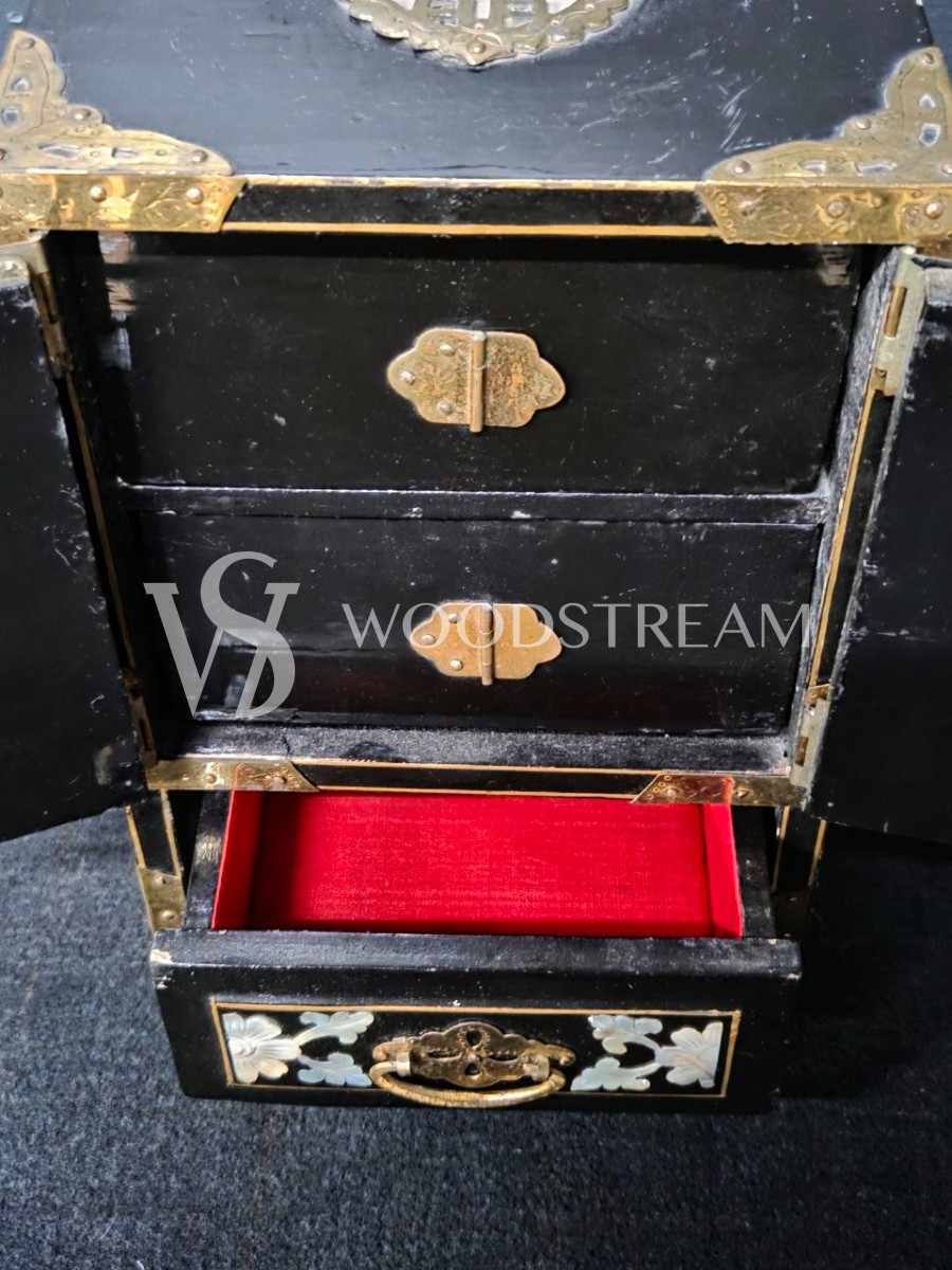 Шкатулка в стиле шинуазри