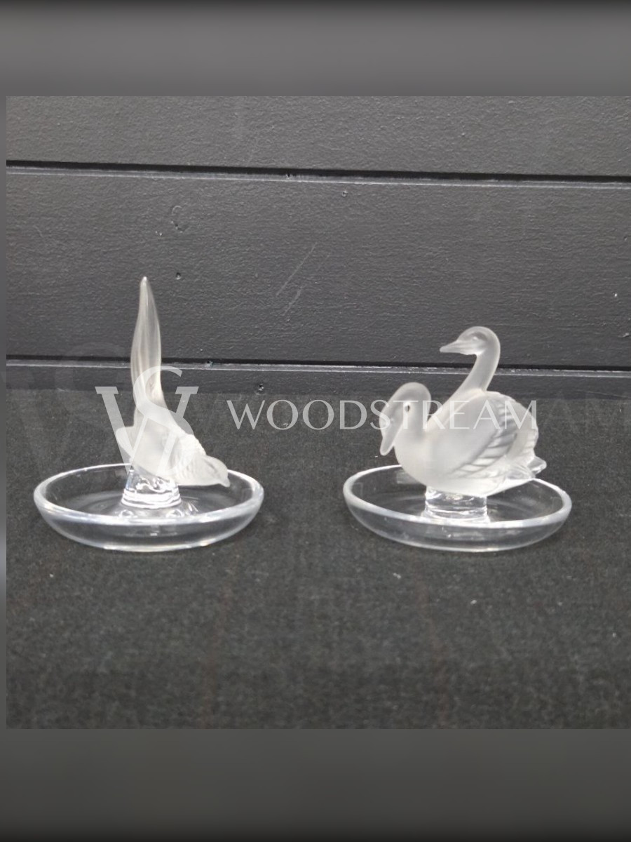 Фигура/Статуэтка на подставке 2 штуки Лебедь и Воробей