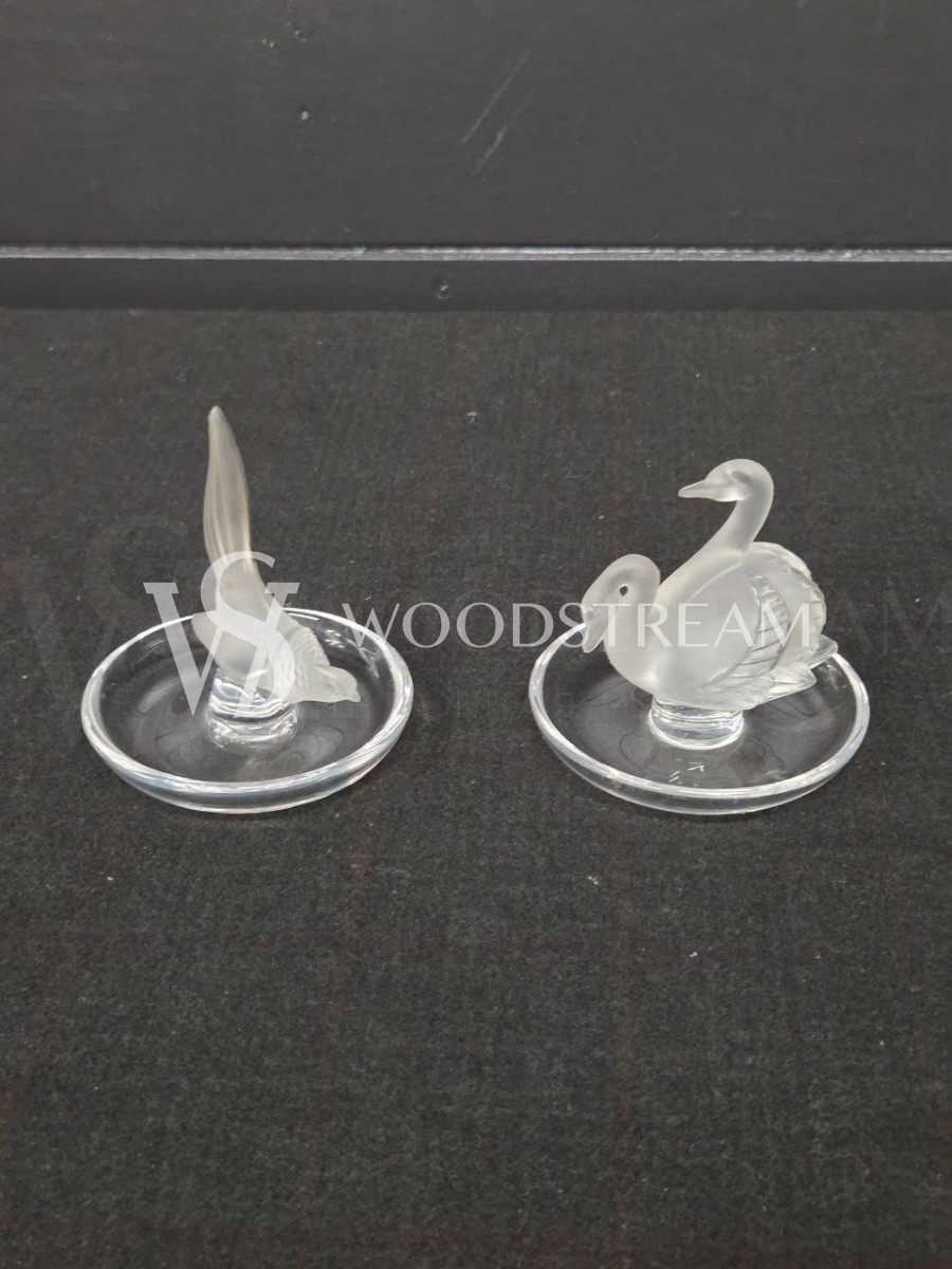 Фигура/Статуэтка на подставке 2 штуки Лебедь и Воробей