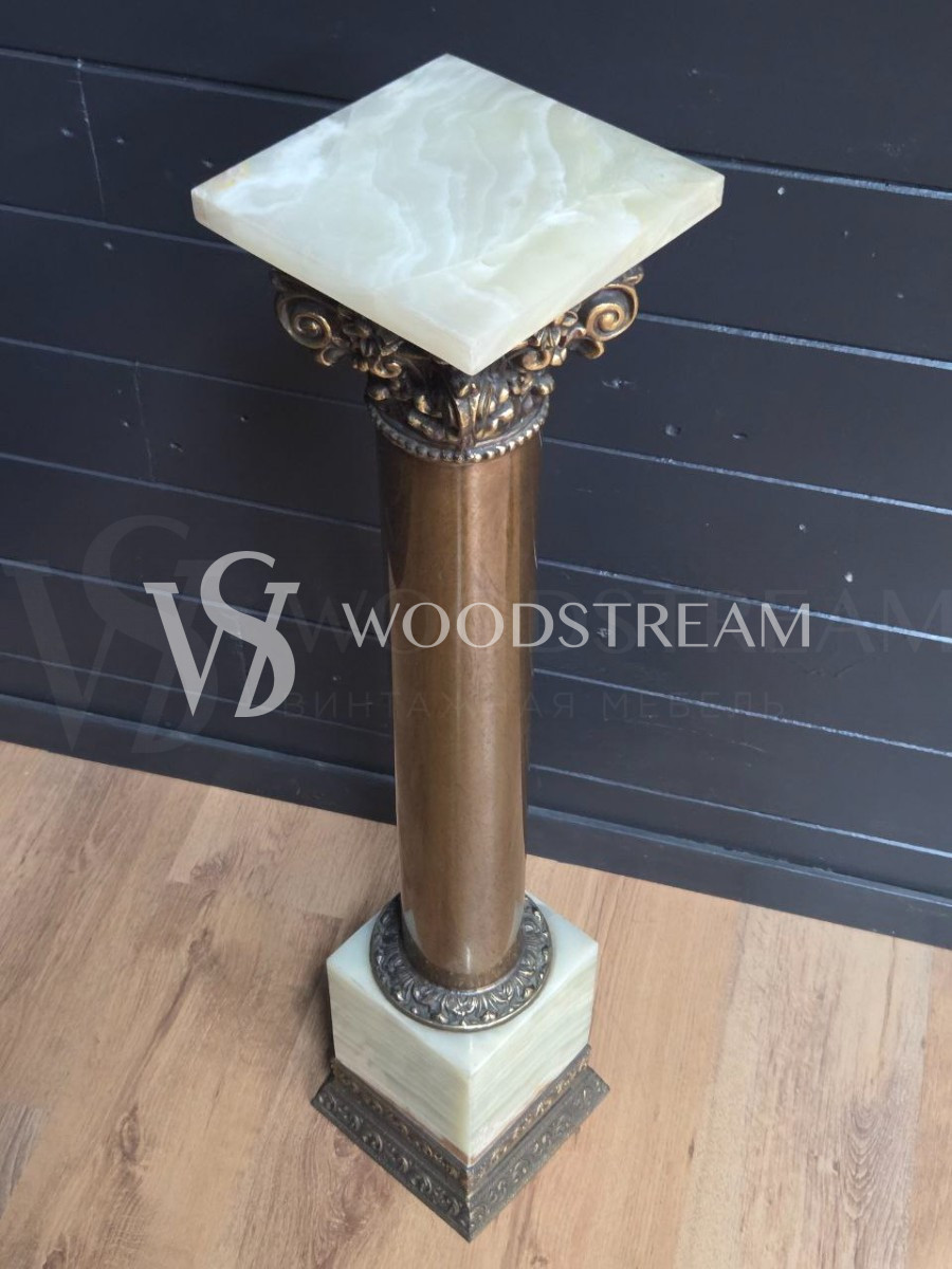 Постамент/Подставка в стиле ампир