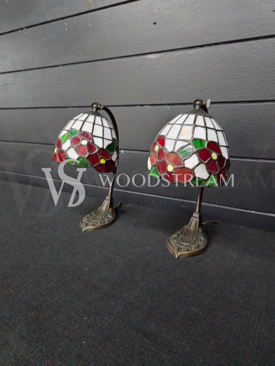 Лампа настольная в стиле Тиффани 2 штуки