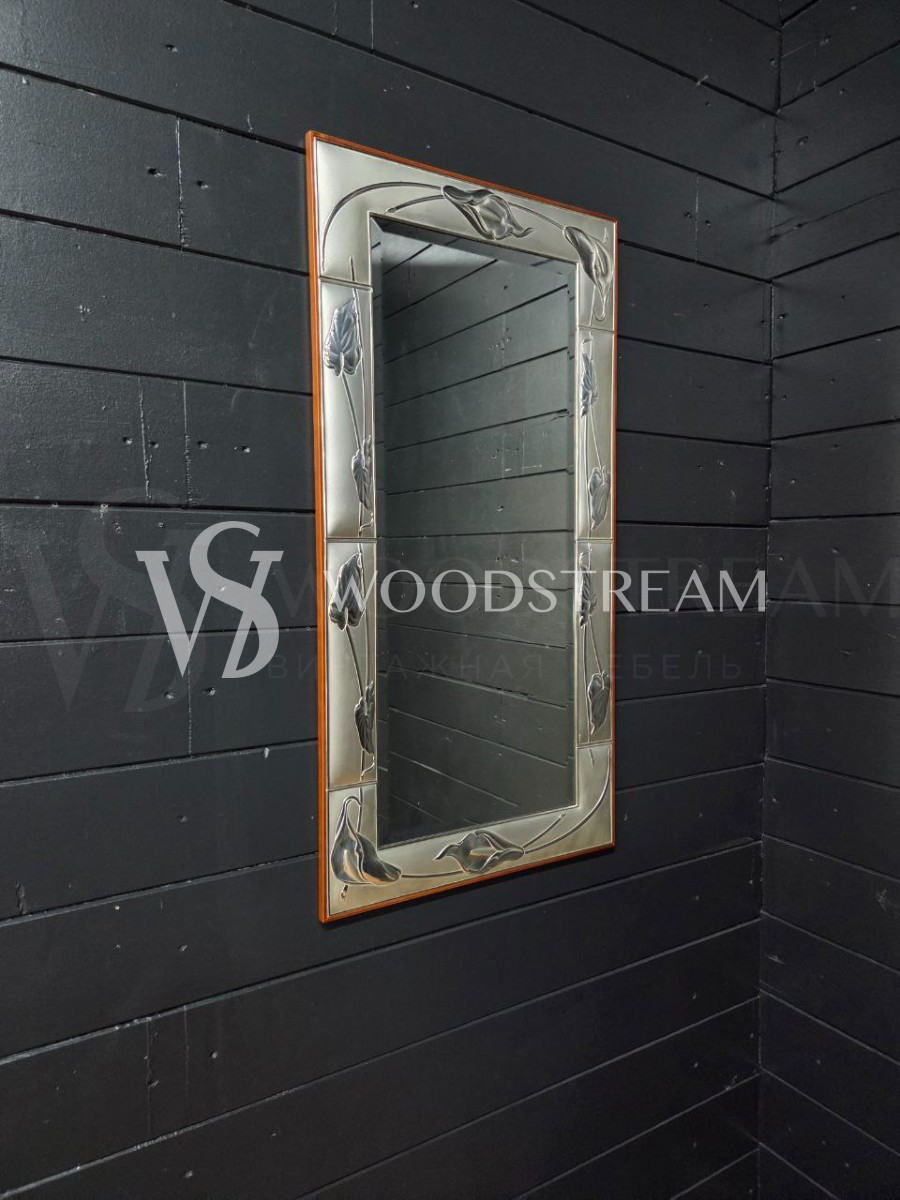 Зеркало настенное винтажное