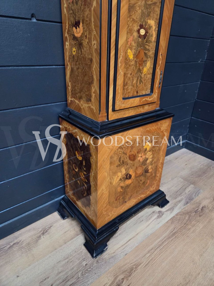 Часы напольные винтажные